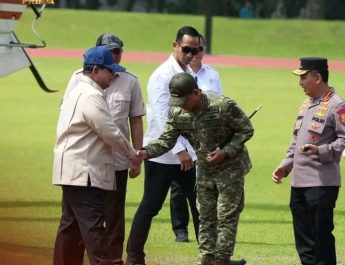 Panglima TNI Dampingi Presiden RI Berikan Pengarahan kepada Ketua DPRD Seluruh Indonesia
