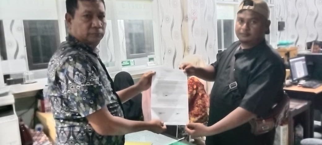 Gabungan Aliansi Mahasiswa Pemuda Dan Masyarakat tuntut mudur kades sopo Batu