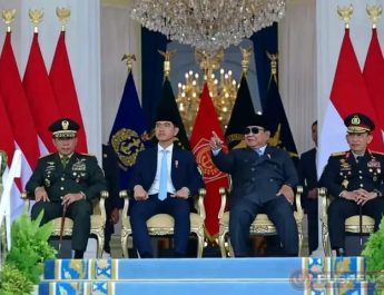 Panglima TNI Hadiri Upacara Prasetya Perwira (Praspa) TNI dan Polri Tahun 2026 di Istana Negara
