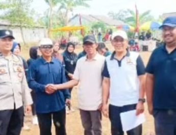 RT 02/RW 01 Juara Turnamen Sepak Bola Wanita Antar RT Se-Desa Tapos, Buktikan Perempuan Juga Jago di Lapangan Hijau