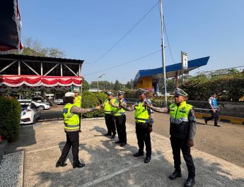 Siaga Pengaduan 110 Kainduk PJR BSD Kompol Darmawati,SE,SH,MM Tegaskan Larangan Berhenti di Bahu Tol Jalan