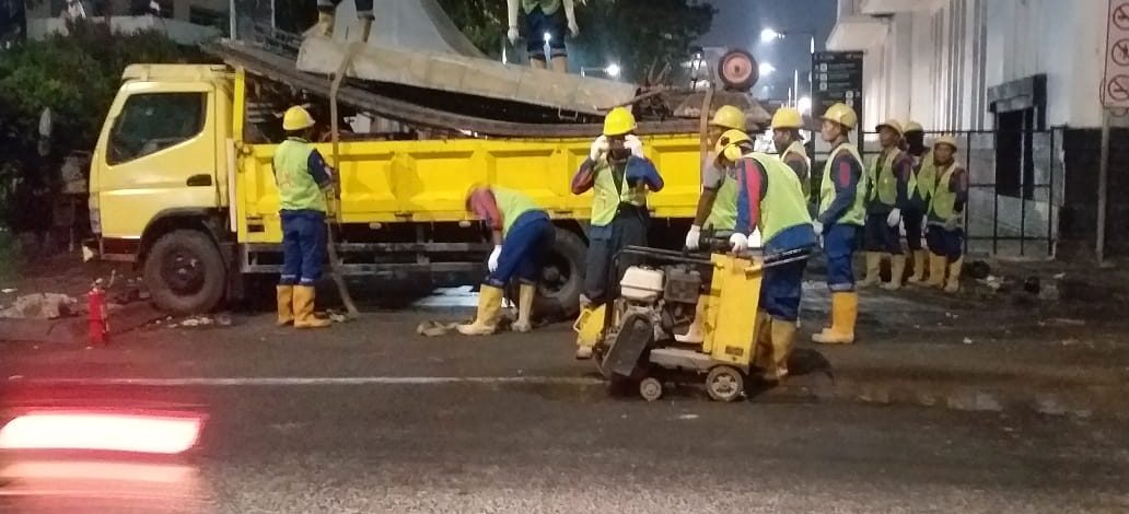 Dinas Bina Marga Lakukan Peninggian Jalan Setebal 20 Cm