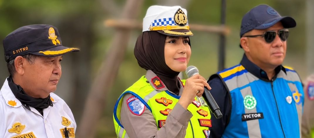 Korlantas Polri KA Induk BSD Edukasi Pengemudi Angkutan untuk Tidak Membawa Muatan Berlebihan