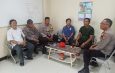 Kanit Binmas Polsek Bekasi Barat Sambangi Warga, Ajak Cegah Tawuran Remaja