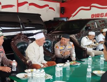 Kapolsek Pondok Gede Turun Langsung Sambangi Tokoh Masyarakat, Serap Aspirasi Kamtibmas di Jaticempaka
