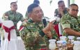 Menteri Pertahanan Sjafrie Sjamsoeddin Sjafrie Sjamsoeddin meninjau Yonif TP 833/Bumi Daranante di Sanggau Kalimantan Barat