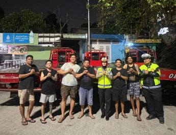 Polantas Karib Korlantas Polri Edukasi Sopir Truk, Ka Induk PJR BSD Tegaskan Pentingnya Keselamatan di Jalan Raya Polisi Bersama Masyarakat