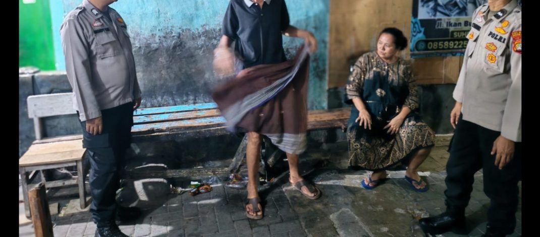 Layanan Polisi 110 Jadi Andalan Pelaporan Gangguan Kamtibmas, Polsek Kepulauan Seribu Utara Gelar Patroli Malam