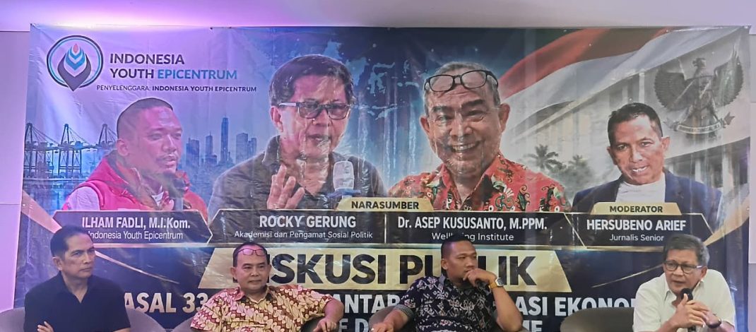 Rocky Gerung Bicara Kapitalisme dan Sosialisme, Mahasiswa Diminta Pahami Pertarungan Ideologi Global