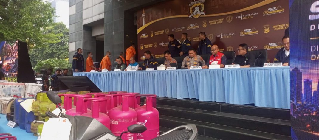 Polda Metro Jaya Ungkap Sindikat Solar LPG Ilegal dan Trenggiling