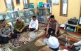Polisi Bersama Masyarakat, Kapolsek Bekasi Barat Sambangi DKM An Nur Kranji, Ajak Tokoh Agama Cegah Tawuran dan Narkoba